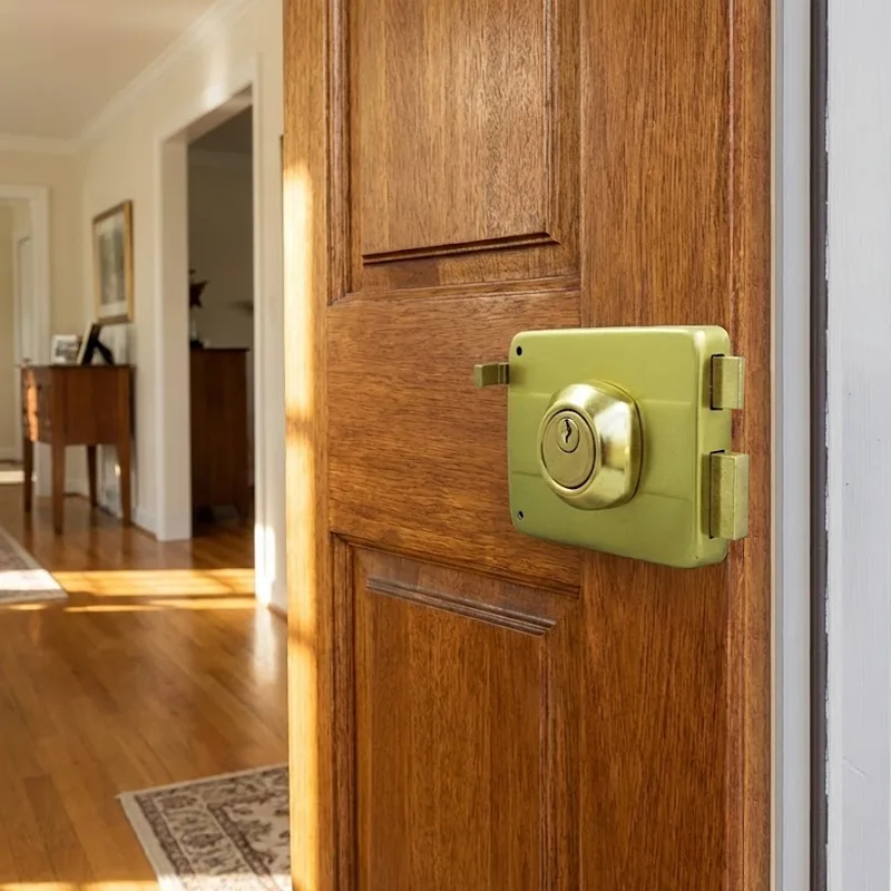 Hyland 5682 Night Latch And Rim Lock, view 2